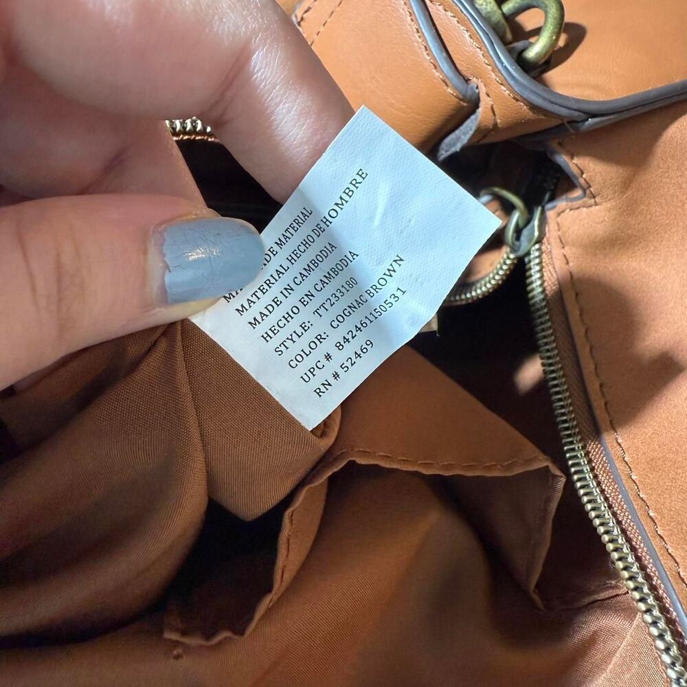 Tan leather crossbody bag with gold hardware - Suede Faux Leather, Like NEW - Picture 4 of 8